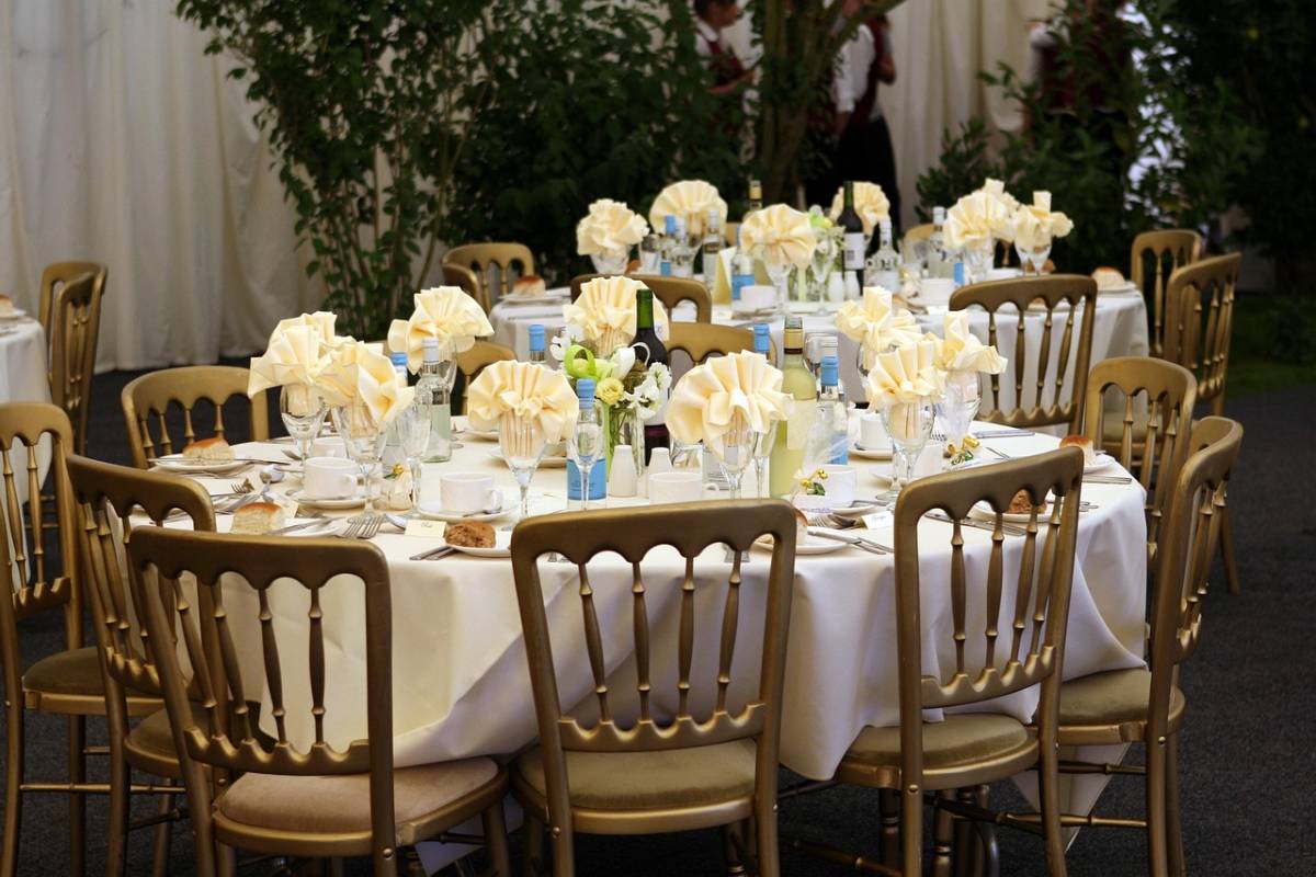 cadeaux invités sur table de mariage